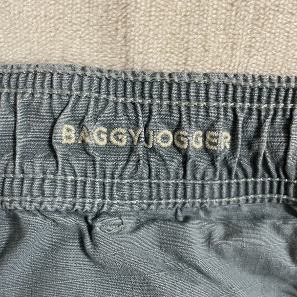 American Eagle Pants Womens Size 8 Short Baggy Jogger Cargo Gray Stretch Pockets - Picture 3 of 9